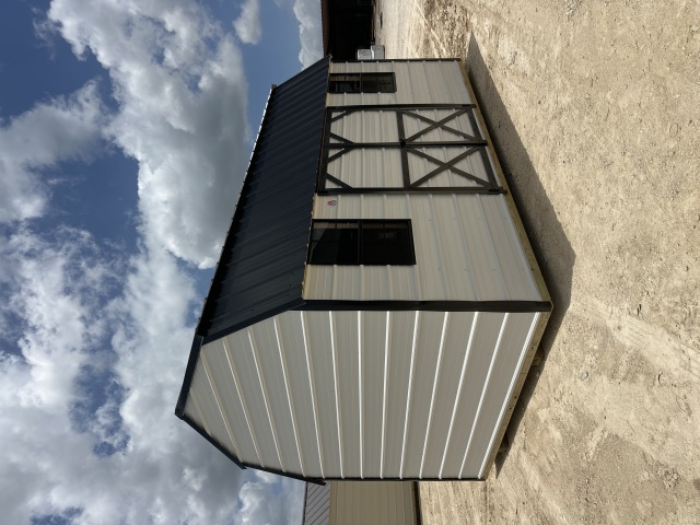 Side Lofted Barn - 10x16