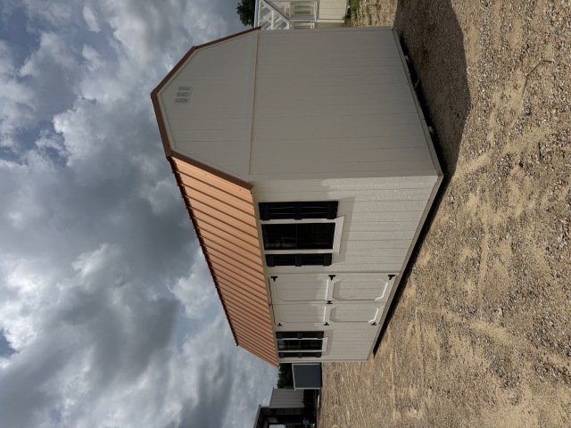 Side Lofted Barn - 10x20