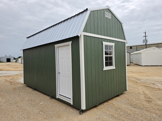 Lofted Barn - 10x20