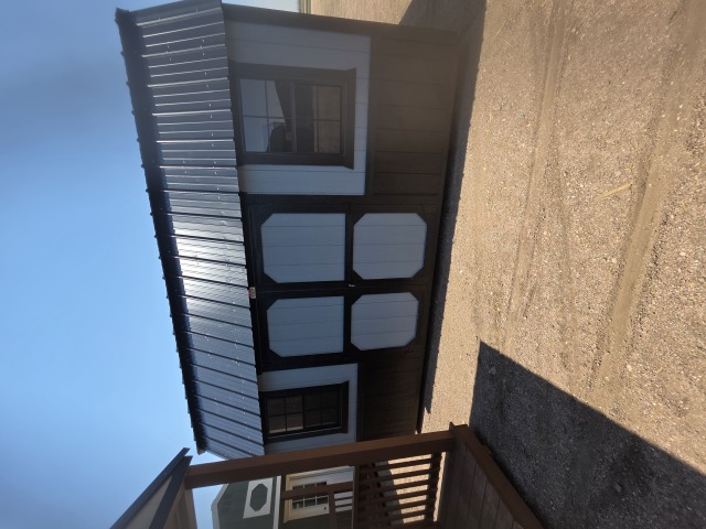 Side Lofted Barn - 10x16