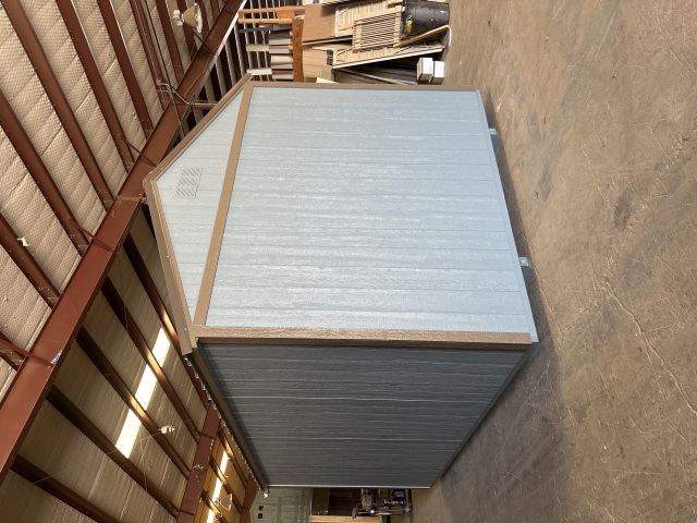 Utility Xtra Height - 10x16