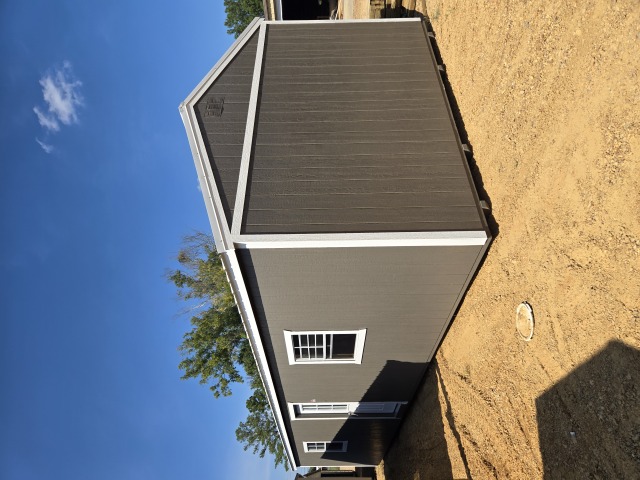 Side Utility - 14x36