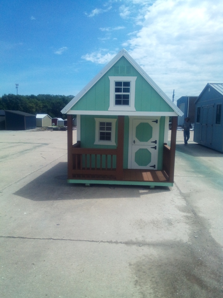 Playhouse (Hideout) - 8x12