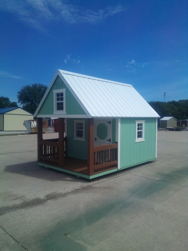 Playhouse (Hideout) - 8x12