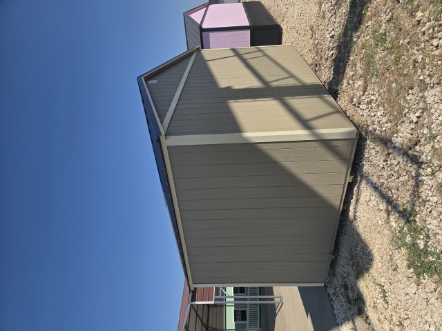 Side Gable Utility - 10x16