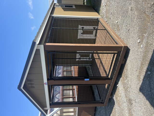 Dog Kennel - 8x16