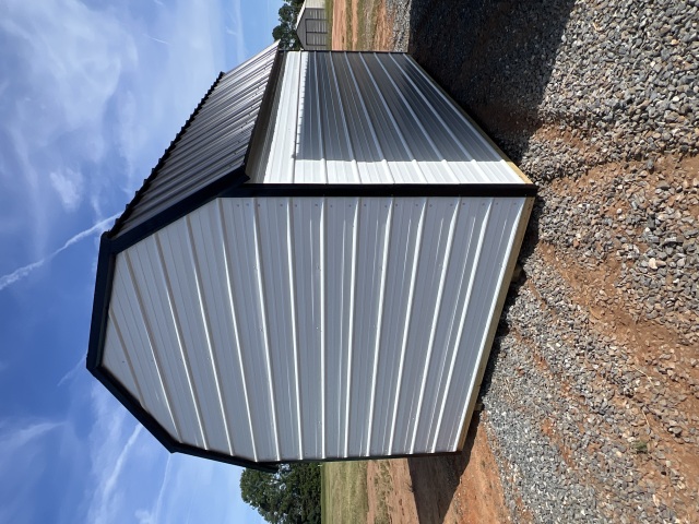Side Lofted Barn - 10x16