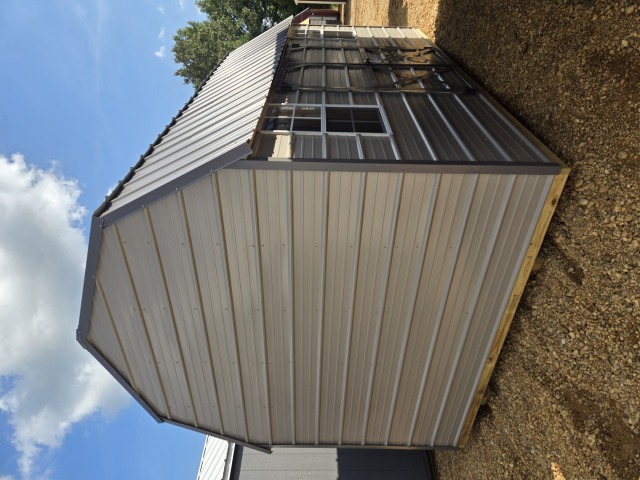 Side Lofted Barn - 10x16