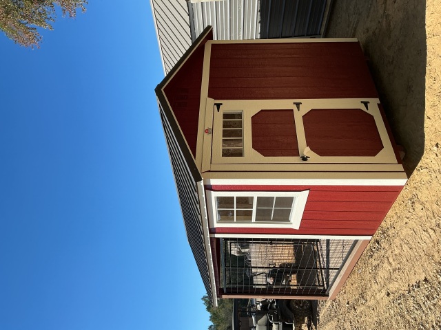 Dog Kennel - 8x12