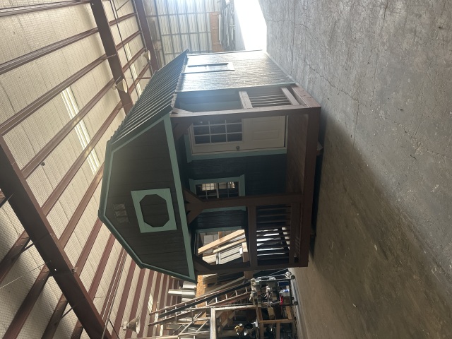 Lofted Barn Cabin - 10x16