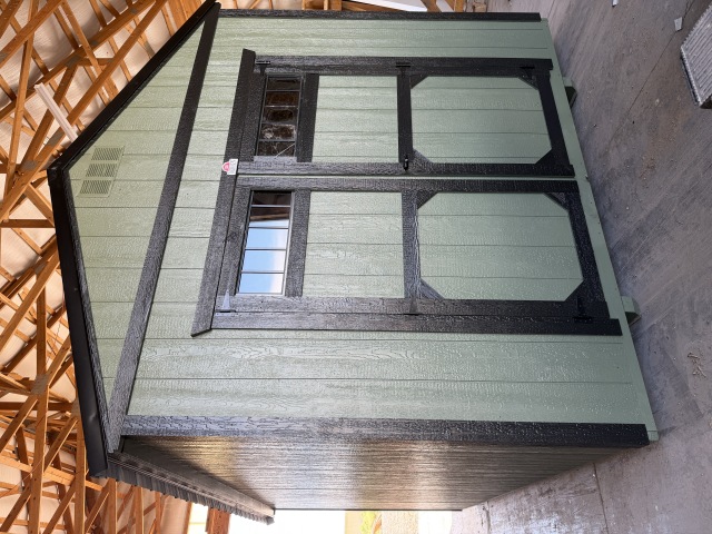 Utility Xtra Height - 10x16