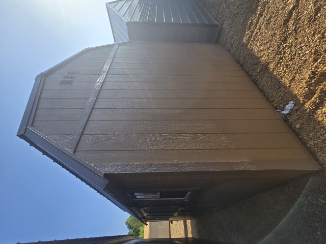 Side Lofted Barn - 10x20