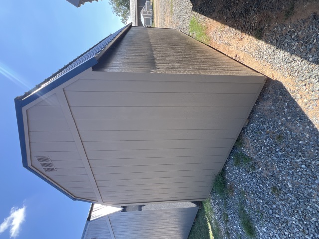 Side Lofted Barn - 10x20