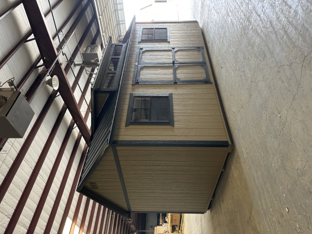 Side Utility - 12x20