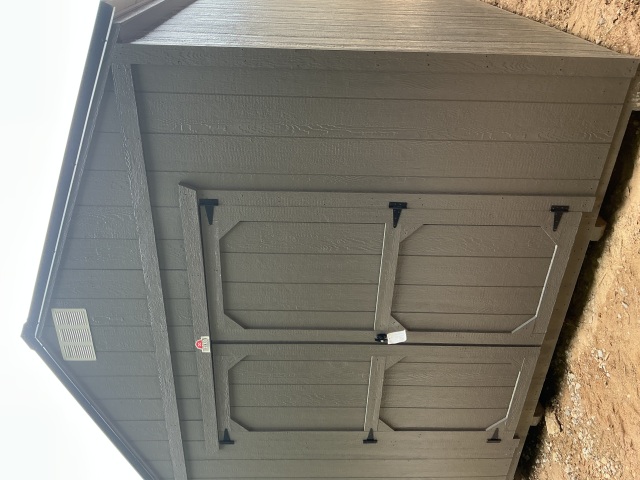 Utility Xtra Height - 12x20