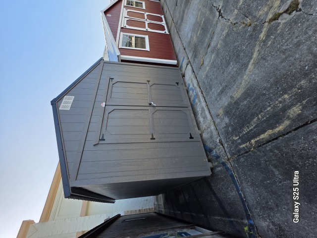 Utility Xtra Height - 12x20