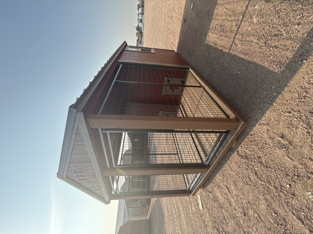 Dog Kennel - 8x16