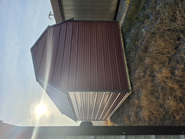 Side Lofted Barn - 10x16