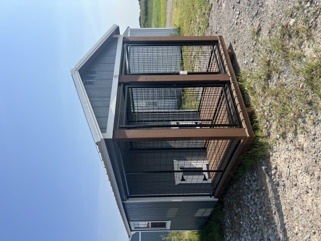 Dog Kennel - 8x16