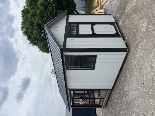 Dog Kennel - 8x16