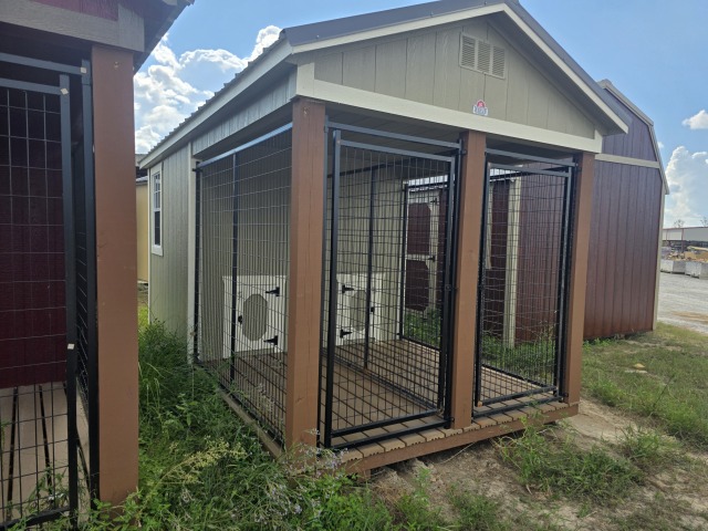 Dog Kennel - 8x16