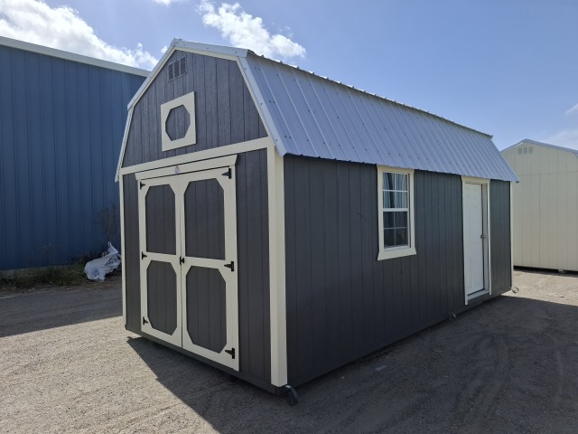 Lofted Barn - 10x20