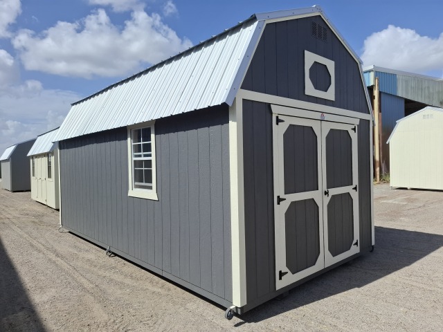 Lofted Barn - 10x20