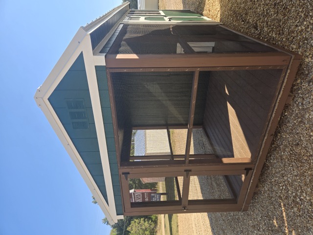 Chicken Coop - 8x20
