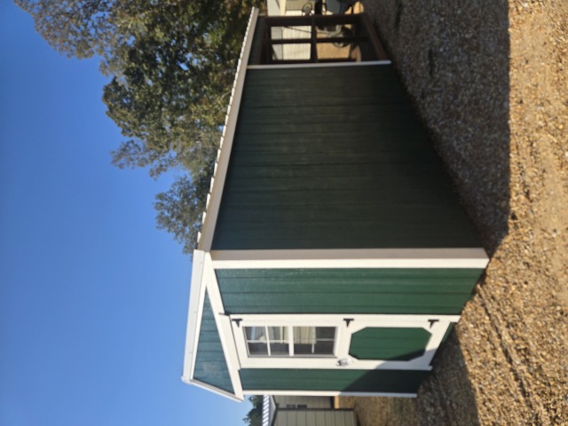 Chicken Coop - 8x20