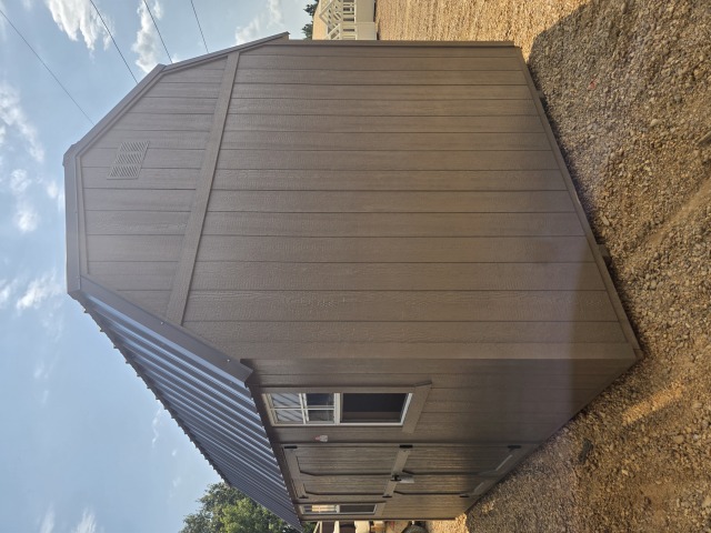 Side Lofted Barn - 10x16
