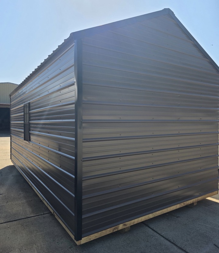 Utility Xtra Height - 10x20