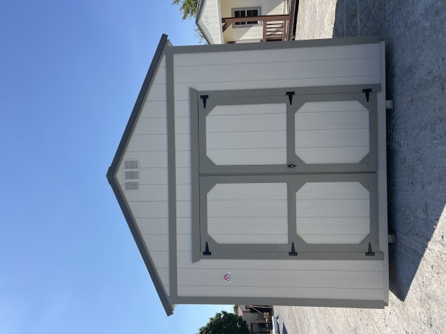 Utility Xtra Height - 10x12