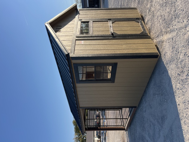 Dog Kennel - 8x16