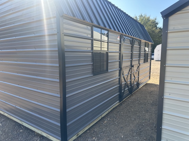 Side Lofted Barn - 10x20