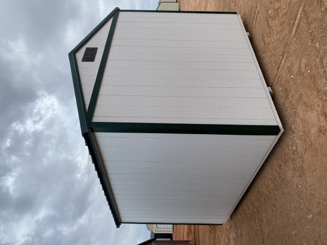 Side Utility - 10x12