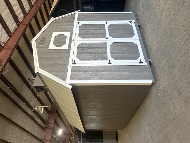 Lofted Barn - 10x16