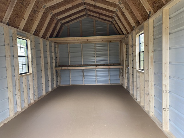 Lofted Barn - 10x20