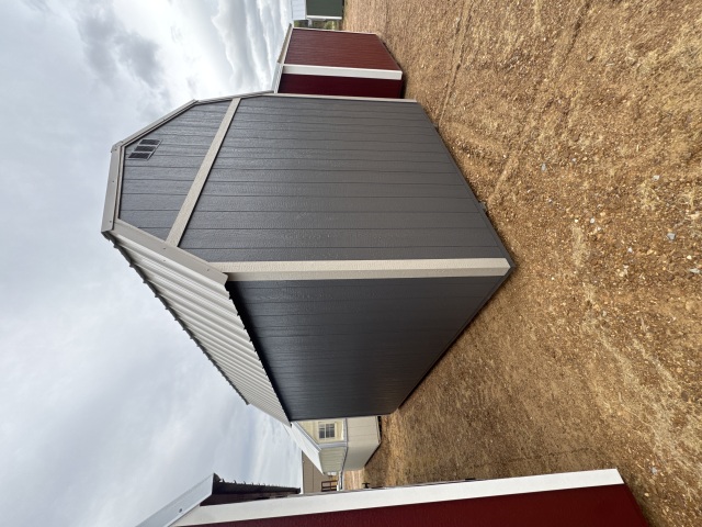 Side Lofted Barn - 10x16