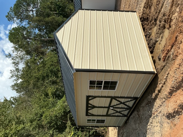 Side Utility - 10x16