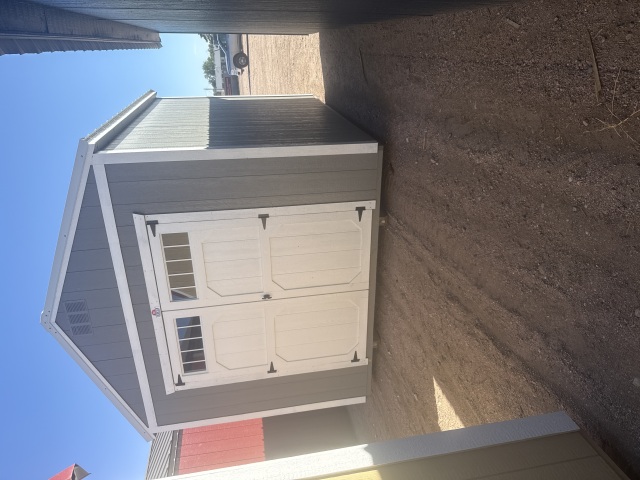 Utility Xtra Height - 10x12