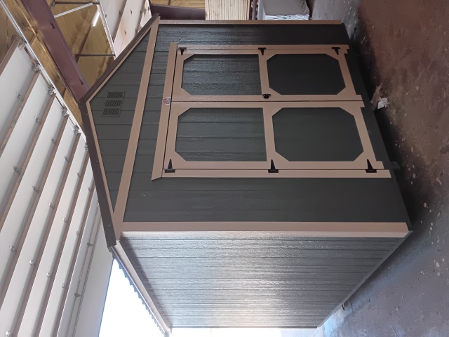Utility Xtra Height - 10x12