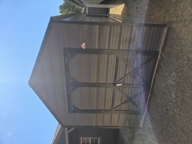 Utility Xtra Height - 10x20