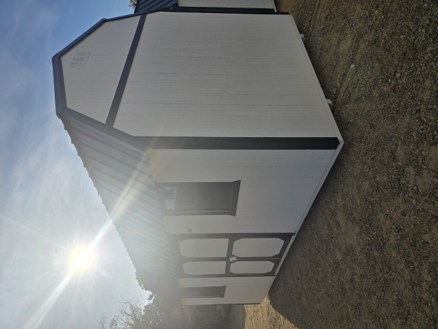 Side Lofted Barn - 10x20