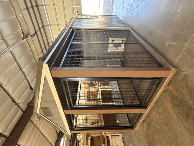 Dog Kennel - 8x16