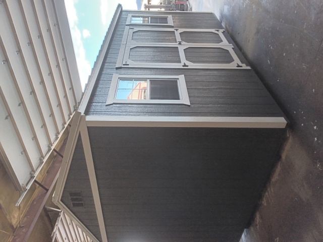 Side Utility - 10x16