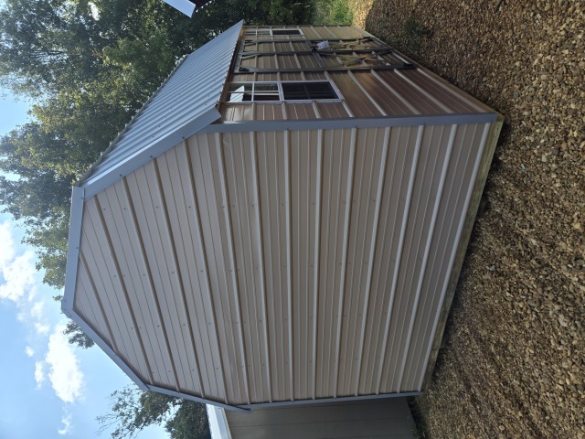 Side Lofted Barn - 10x16