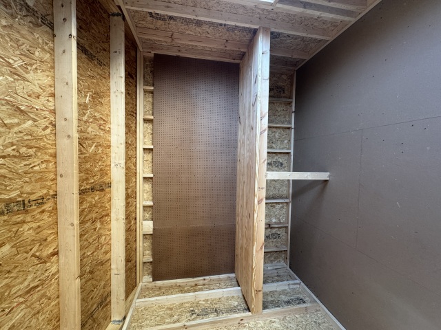 Side Gable Utility - 12x24