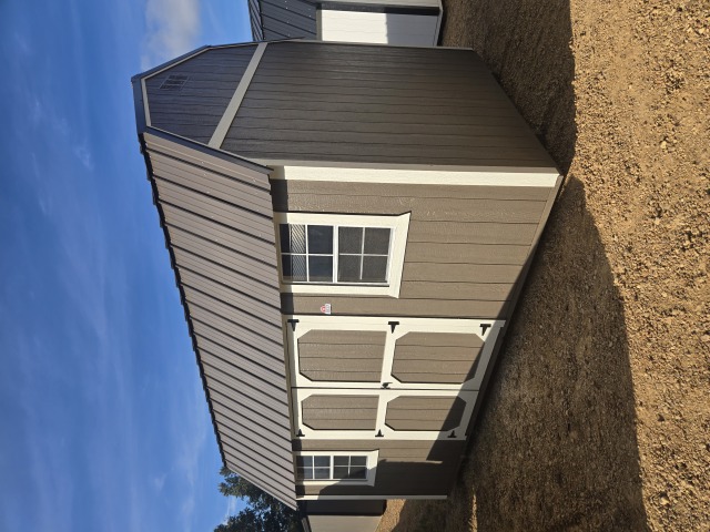 Side Lofted Barn - 10x16