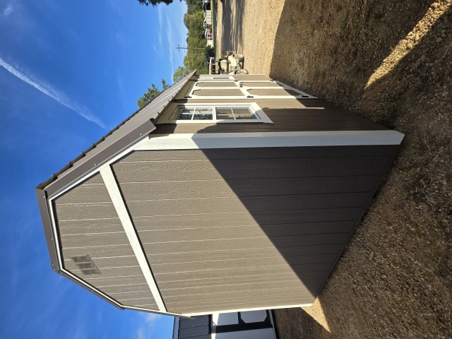 Side Lofted Barn - 10x16