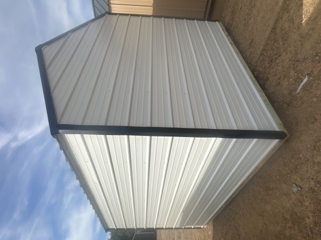 Utility Xtra Height - 10x12